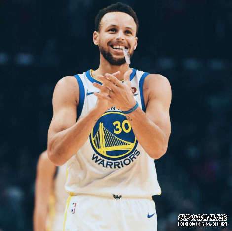 库里伤愈归来再次发威 库里三节打卡40+分联盟第一 库里伤愈归来再次发威 库里三节打卡40+分联盟第一